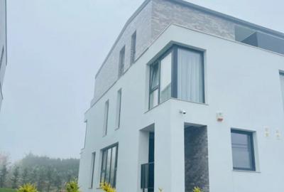 Duplex de închiriat – complet mobilat și utilat | 3 dormitoare, garaj, terasă - 1