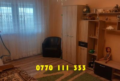 Apartament cu 3 camere decomandat în Vidin-Progresul