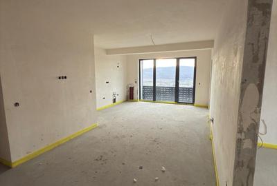 Apartament cu 2 camere semidecomandat în Baciu