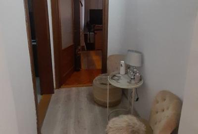 Apartament la casă cu 2 camere, suprafață utilă 64 mp, zona centrală - 13