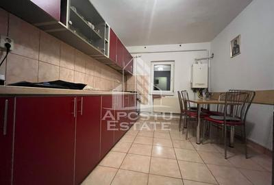Apartament cu 3 camere, decomandat, 2 bai, zona Soarelui - 6