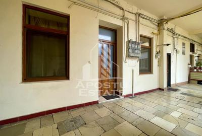 Apartament 3 camere, curte cu acces auto, ULTRACENTRAL - 14