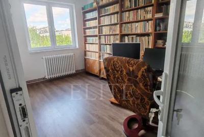 Apartament 3 camere în zona STRAZII BAITA - 1