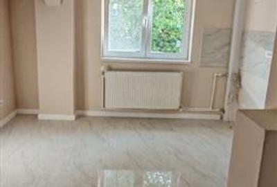 Apartament cu 3 camere decomandat în Berceni