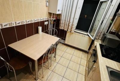 DE VANZARE APARTAMENT 3 CAMERE SI GARAJ - 4