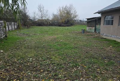 Casă de vânzare – Axintele, județul Ialomița 65 m² | Teren 900 m² | Parter - 15