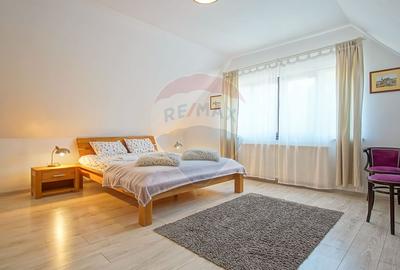 Casă cu 2 apartamente în Brasov, investiție sigură sau căminul ideal - 7