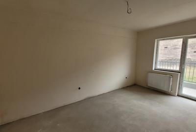 Apartament de 3 camere, semifinisat, zona Tera - 4