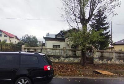 SE VINDE CASA FOARTE SPATIOASA CU TEREN 1200 MP IN LOCALITATEA CALUGARENI GR - 2