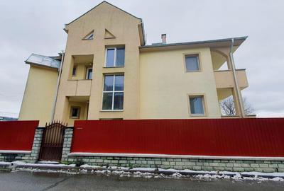 Oportunitate investitie, cladire 450 mp utili si 15 ari in zona ideala - 2