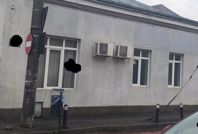 Casă individuală cu 10 camere în Calea Călărașilor