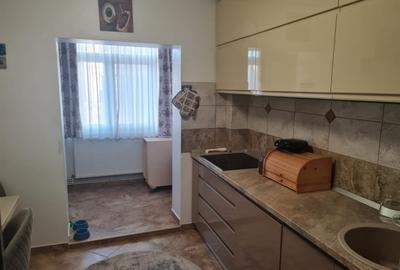 2 camere decomandat 57mp etaj 2 zona Nicolina - Pizza Nico - 4