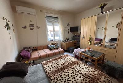 Apartament la casa de vanzare zona Boul Rosu - 1