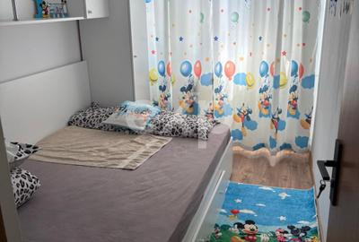 Apartament cu 3 camere decomandat, mobilat în Trivale