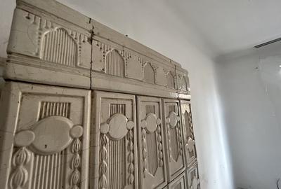 Villa with Art Deco Elements - 5