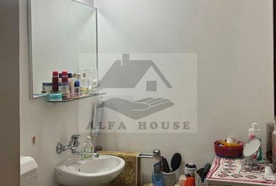 Apartament cu trei camere,  zona Racadau ,83 mp , etaj intermediar - 9