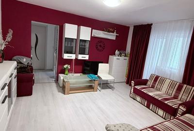 Apartament 2 camere  renovat , mobilat - 1