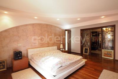 Vila cu 9 camere, 5 bai | D+P+1+M | 416mp teren - 9