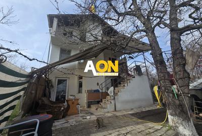 Casă individuală cu 7 camere în Cetate