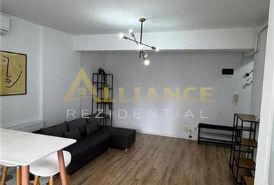 Apartament cu 2 camere decomandat, mobilat în Central