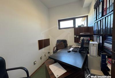 Apartament 4 camere, ultrafinisat, mobilat pentru birou, panorama unica ! - 16