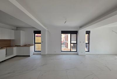 Apartament cu 5 camere decomandat în Aviației