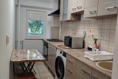 STUDIO la 3 minute de Metrou Mihai Bravu, etaj 1, mobilata.385 eur - 10