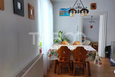Casa si curte pretabila pentru 2 familii 980 mp teren liber Cisnadie - 16