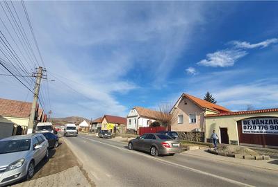 Casa saseasca pe un singur nivel, cu 2.021mp teren in Slimnic - 1