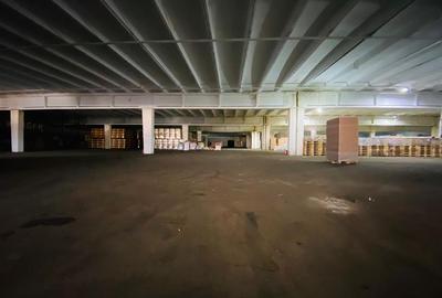 Hala/ showroom, 5000mp, aproape de Carrefour - 13