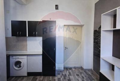 Garsoniera de vanzare in Bacau, pe strada Aviatori, nr. 11 - 1