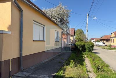 Casa 3 camere,singur in curte,360 mp teren - Halchiu/Brașov - 2