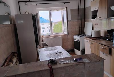 Închiriez apartament 3 camere spațios renovat complet fara minori fara animale d - 3