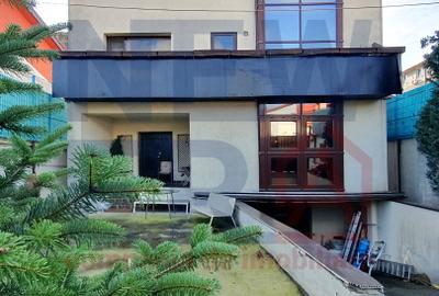 Casa de VANZARE in sector 5 Str. Antiaeriana resedinta sau after school - 1