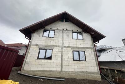 Casă de vânzare I Liteni Moara, Suceava I Preț: 85.000 € I SU: 176 mp - 4
