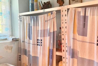 Casa de vanzare la curte comuna Zona Lunei - COMISION 0% - 23