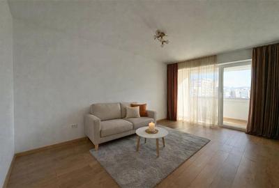 Apartament cu 2 camere decomandat în Tractorul