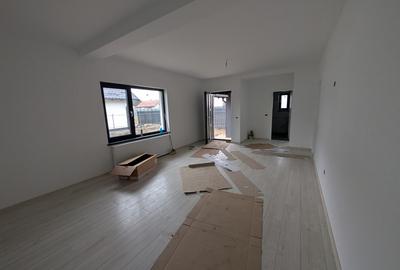 Casa Lilieci 3 dormitoare 2 băi, terasa + beci, canalizare - 2