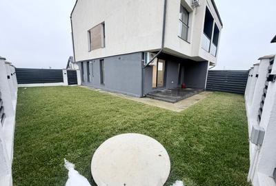 Duplex cu 5 camere în Exterior Sud