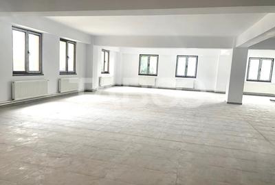 Spatiu comercial de inchiriat de 600 mp zona Centrala in Sibiu - 2