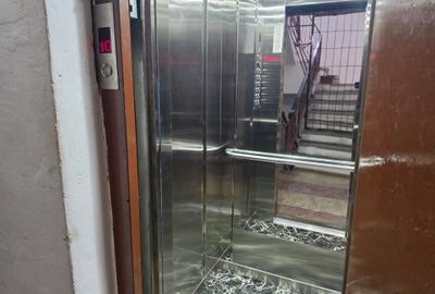 Vanzare Apartament 2 camere zona Grivitei ,Str.Mircea cel Batran - 38