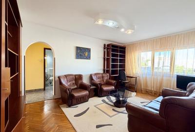 Apartament cu 3 camere decomandat, mobilat în Central