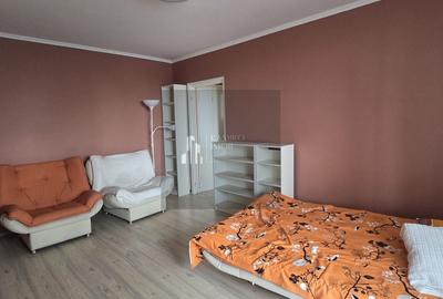 Apartament cu 2 camere semidecomandat în Giurgiului