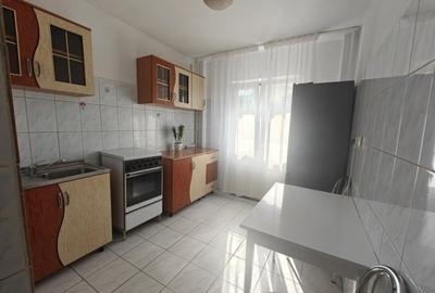 Brancoveanu Metrou(la 5 minute)2 camere decomandat,etaj 4,cu  2 balcoane,boiler - 5