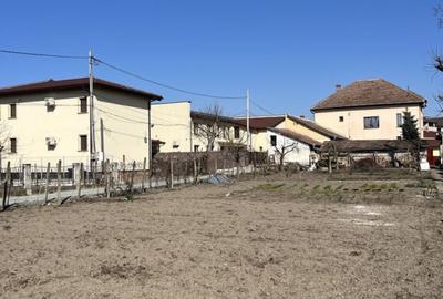 Teren intravilan | TOATE UTILITATILE | 519 | 23 M DESCHIDERE | ZONĂ CENTRALĂ - 2
