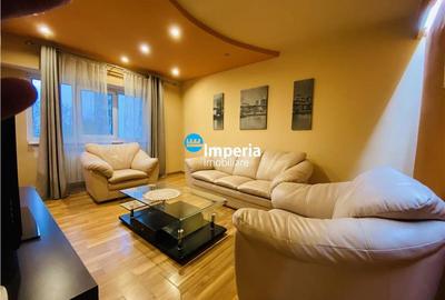 Inchiriez apartament 3 camere D, zona Centru - Independentei - 1