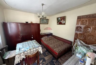 Casă de vânzare cu 6 camere in Câmpulung  - zona Sud - 12