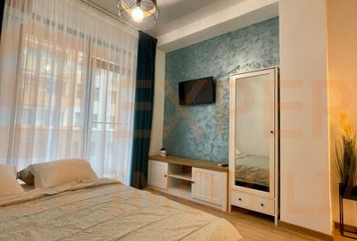 Apartament cu 3 camere semidecomandat, mobilat în Mamaia-Sat