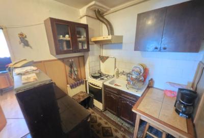 Apartament 2 Camere etajul 1 zona Craiter, Str. Harmanului vis-a-vis de Lidl - 2