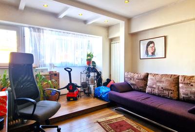 Spatiu mobilat de birouri - Apartament cu 3 camere - Bd. Unirii 7 - 8